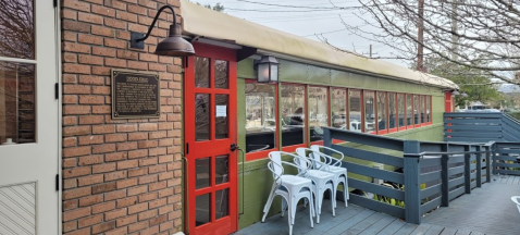 This Historic Train Depot Near New Orleans Is Now A Beautiful Restaurant Right On The Tracks