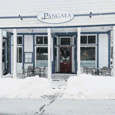 Pangaea Is A Little-Known Vermont Restaurant That's In The Middle Of Nowhere, But Worth The Drive