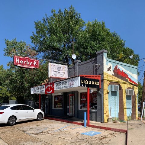 No Muss, No Fuss, Just Downright Delicious Cajun Food Is At Herby-K’s In Louisiana