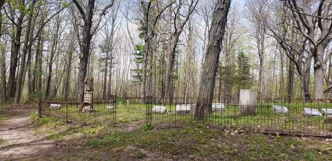 You Won’t Want To Visit The Notorious Glenbeulah Cemetery In Wisconsin Alone Or After Dark