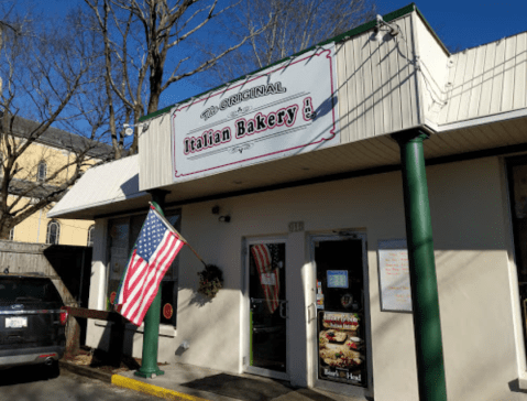 You Haven't Lived Until You've Tried Pizza Chips From This Rhode Island Bakery