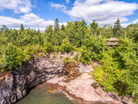 This Cliffside Cottage With An Amazing Lake Superior View Is An Outstanding Minnesota Getaway