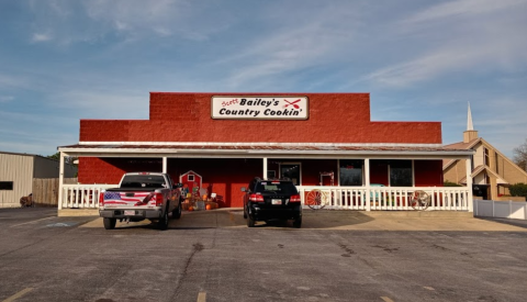 From Tomahawk Steaks To Plate-Sized Prime Rib, Bailey's Country Cookin' Is An Arkansas Carnivore's Dream