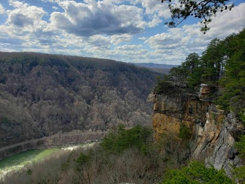 Explore 72,000 Acres Of Unparalleled Views Of Mountains On The Scenic New River Gorge Hike In West Virginia