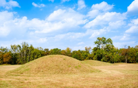 Visit These Fascinating Burial Mounds In Ohio For An Adventure Into The Past