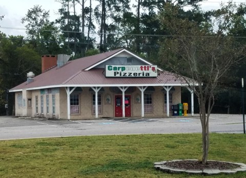 Carpenetti's Pizzeria, A Small Town Alabama Restaurant, Holds The Title Of Serving 'Bama's Best Pizza'