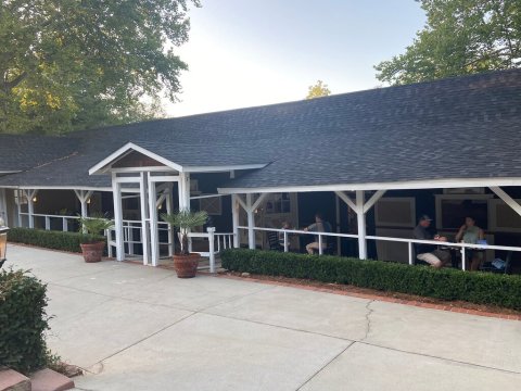 There’s A Restaurant In This 120-Year-Old Stable In South Carolina And You’ll Want To Visit