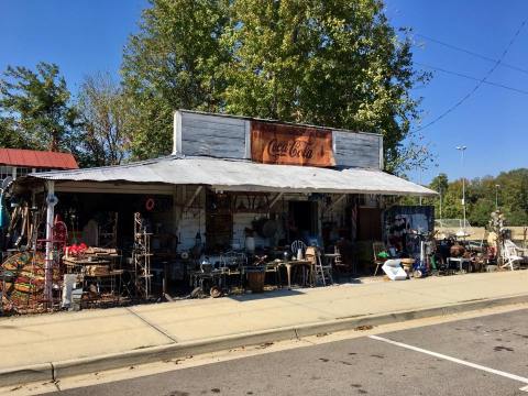 There Are Endless Treasures Waiting To Be Discovered At Quirky Antiques In Mississippi      