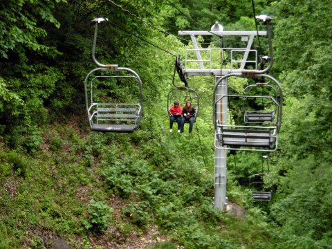 You Can Take A Chairlift To Natural Tunnel In Virginia, Considered The 8th Wonder Of The World