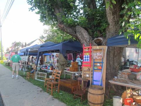 Get Ready For The Sale Of The Year With The 100-Mile Yard Sale In North Carolina