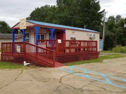 There Are 20 Different Types Of Hot Dogs And Over 50 Toppings To Choose From At Old Dogs New Tricks In Mississippi