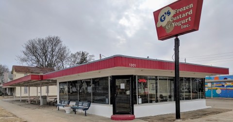 Kansas's Favorite Brown Bread Custard Comes From G's Frozen Yogurt