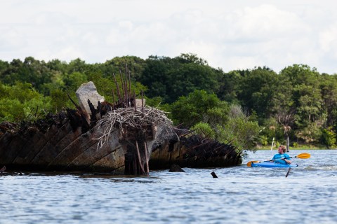 Explore The Ruins Of This Ghost Ship Graveyard In Maryland