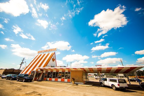 Whataburger Is Officially Coming To Colorado And We’re Seriously Freaking Out