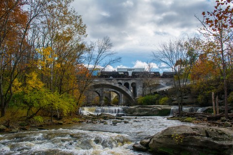 7 Cleveland Metroparks Hikes That Lead To Extraordinary Attractions