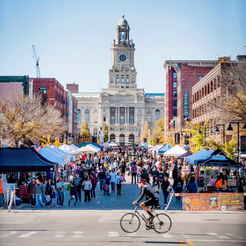 With 110 Vendors, The Des Moines Farmer's Market Is One Of The Best On Earth