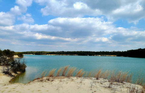 This Hidden Lake In New Jersey Has Some Of The Bluest Water In The State