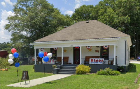 Enjoy Fresh-Cut Fries & Fresh-Made Burgers At Tava’s Diner In Georgia