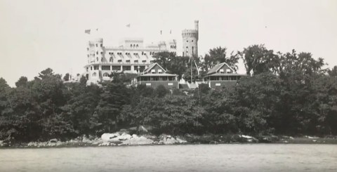 The Story Of Maine's Casco Castle Is Eerie But Fascinating And You Can Still View It