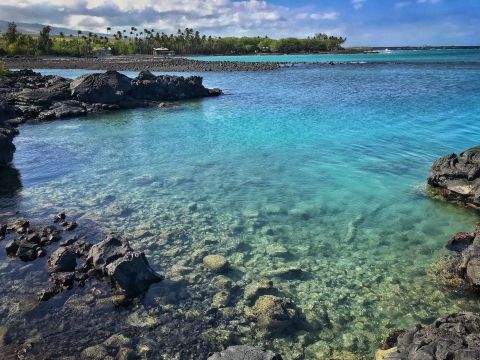 Hike To A Blue Lagoon On The Easy Kiholo-Huehue Trail In Hawaii