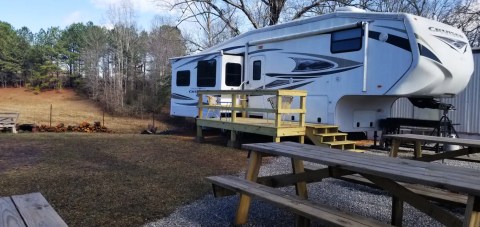 There's An Airbnb On This Goat Farm In Alabama And You Simply Have To Visit