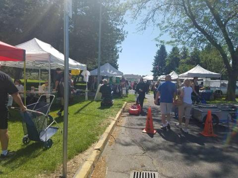 People Drive From All Over Washington To Try Pies By Ronna At The Moses Lake Farmers Market