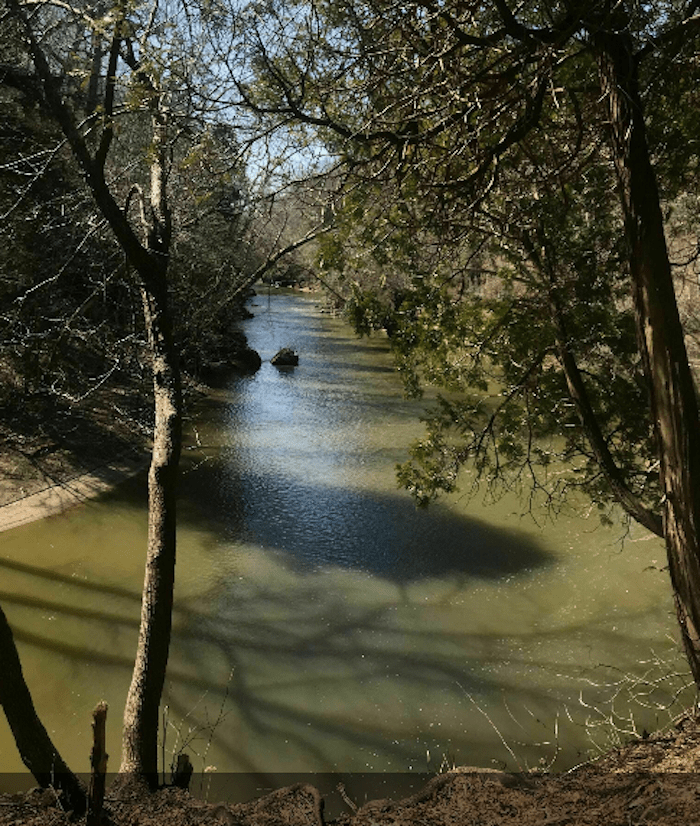 green waters view on Kamelands Trail in Ohio