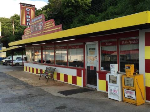 People Drive From All Over Arkansas To Try The Fried Pies At The Neighborhood Diner