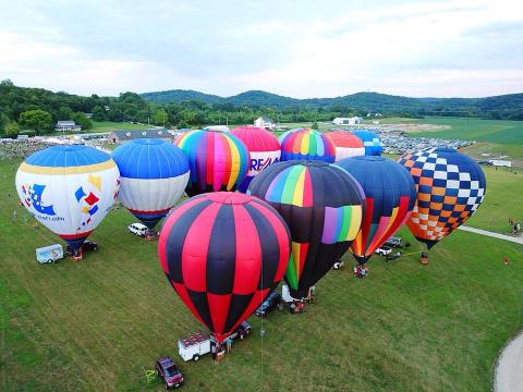 Hot Air Balloons Will Be Soaring At Missouri's Brookdale Farms Balloon Glow