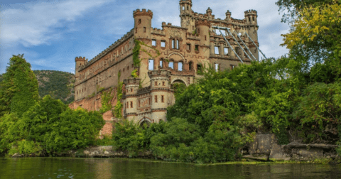 Bannerman Castle Is An Incredible Palace Hiding Right Here In New York