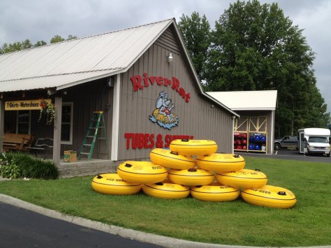 Take The Longest Float Trip In Tennessee This Summer On The Little River