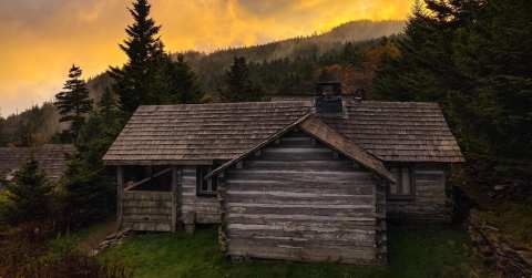 LeConte Lodge Is The One-Of-A-Kind Campground In Tennessee That You Must Visit Before Summer Ends