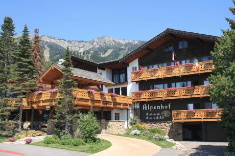 The German Lodge In Wyoming Where You’ll Find All Sorts Of Authentic Eats