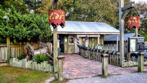 Both A Restaurant And A Wild West Theme Park, North Carolina's Deadwood Smokehouse Grill Is An Underrated Day Trip Destination