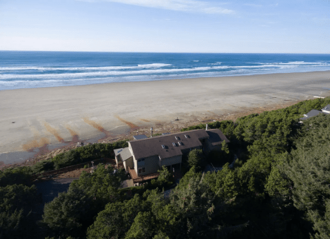 This Charming Coastal Cottage In Oregon Is Straight Out Of A Nancy Meyers Movie