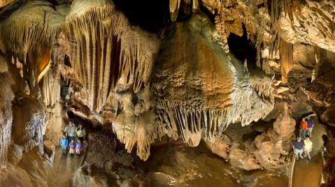 The Lesser Known Cave Tour In Kentucky Where You Can Get Some Of The Best Underground Photos