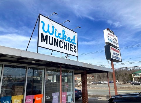 The Sweet Treats And Comforting Concoctions At This Take Out Shop In Maine Is A Dream Come True