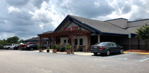 Mama June's Buffet In Georgia Is Everything You’d Expect From Southern Cooking Staples