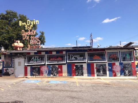 Come Feast On Piles Of BBQ At The Eclectic Daddy D'z BBQ Joynt In Georgia