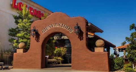 Los Cabos Mexican Grill Is An Incredible Waterfront Restaurant Everyone In Oklahoma Must Visit