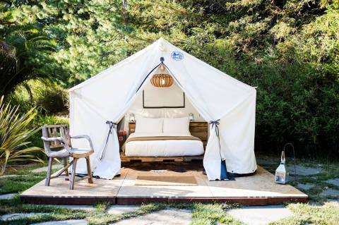 Boon Hotel + Spa Is A Glamping Destination In Northern California With A Hot Tub And Pool