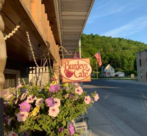 It May Look Unassuming, But Locals Flock To Burdey's Cafe In Minnesota For Breakfast, Pie, And More