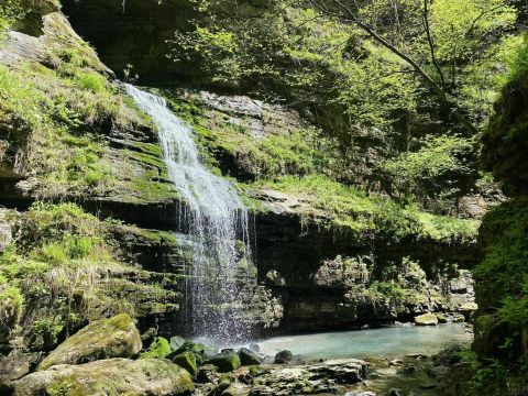 Cool Off This Summer With A Visit To These 7 Arkansas Waterfalls