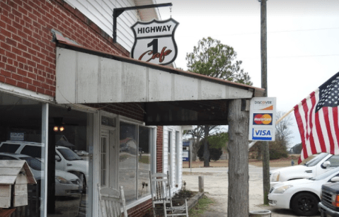 Take A Delicious Trip To The Old Rural South When You Visit The Highway 1 Cafe In South Carolina