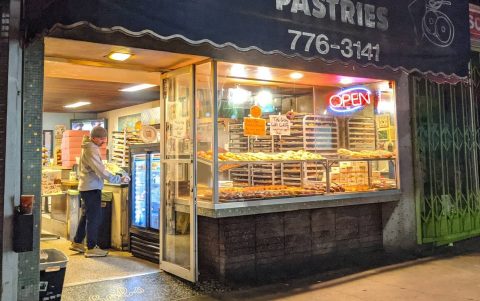 Rise and Shine With A Massive Donut From Bob’s Donut & Pastry Shop in Northern California