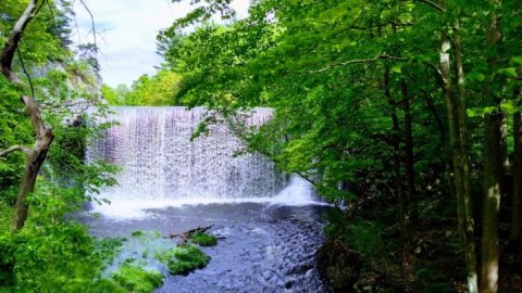 Visit Puffer’s Pond In Massachusetts, A Hidden Gem Beach That Has Its Very Own Waterfall