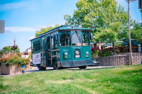 Ride a Throwback Trolley To Tour Some Of Wisconsin’s Undiscovered Wineries