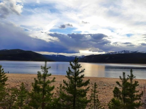 Visit Turquoise Lake Trail In Colorado, A Hidden Gem Beach Trail That Has Its Very Own Waterfall