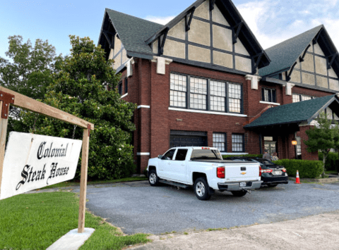 Colonial Steak House Is An Old-School Steakhouse In Arkansas That Hasn't Changed In Decades