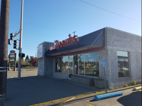 Rise and Shine With A Massive Donut From Davis Donuts In Idaho